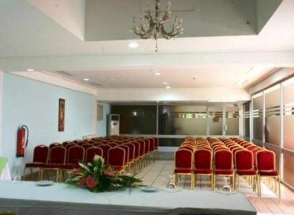 Hotel Sawa Дуала Удобства фото