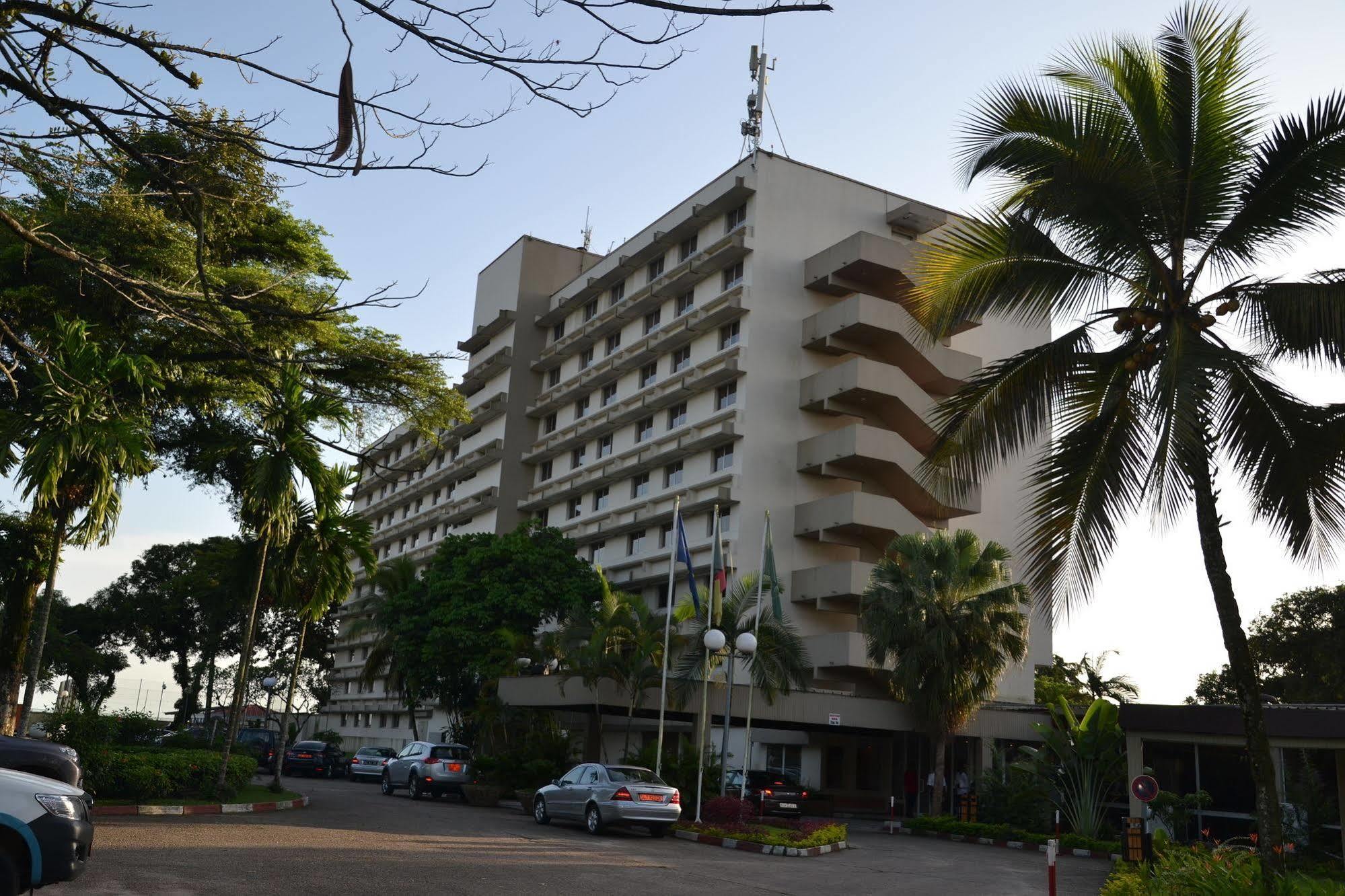 Hotel Sawa Дуала Экстерьер фото