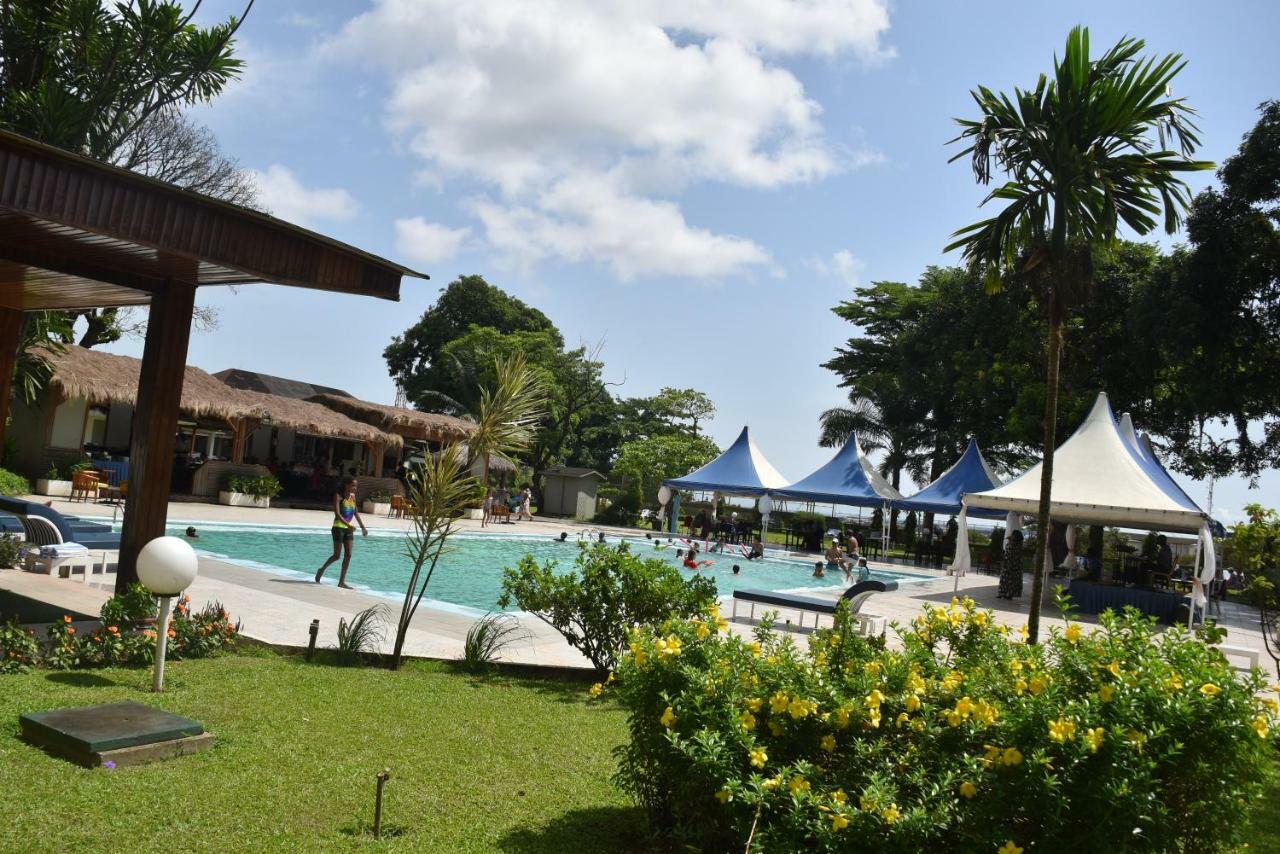 Hotel Sawa Дуала Экстерьер фото